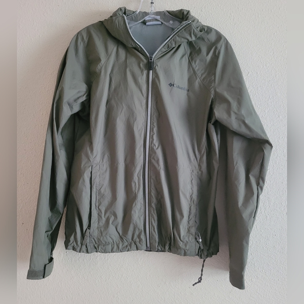 Columbia Sz Small Green Windbreaker with Hood and Zipper
